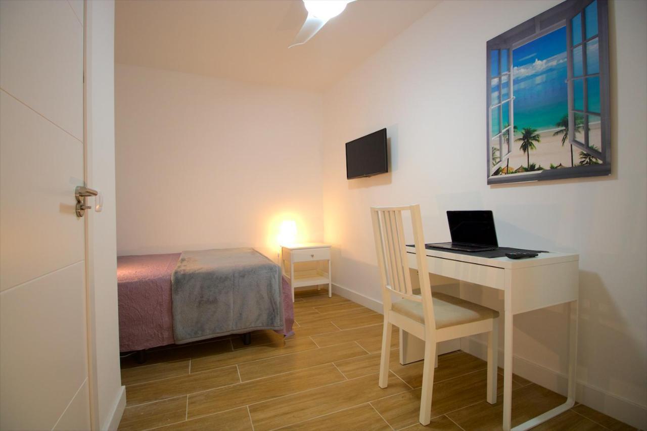Las Palmas Smart Rooms Exterior photo